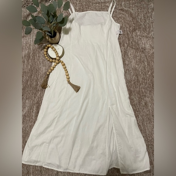 Old Navy Dresses & Skirts - NWT Old Navy Linen Blend Dress in White - XXL